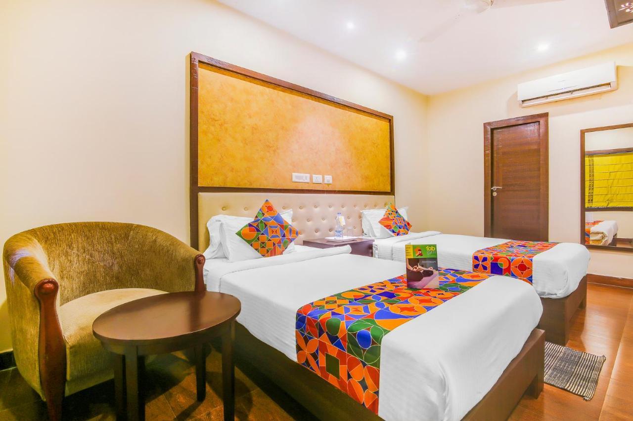 Fabhotel Golpark Calcutta Exteriör bild