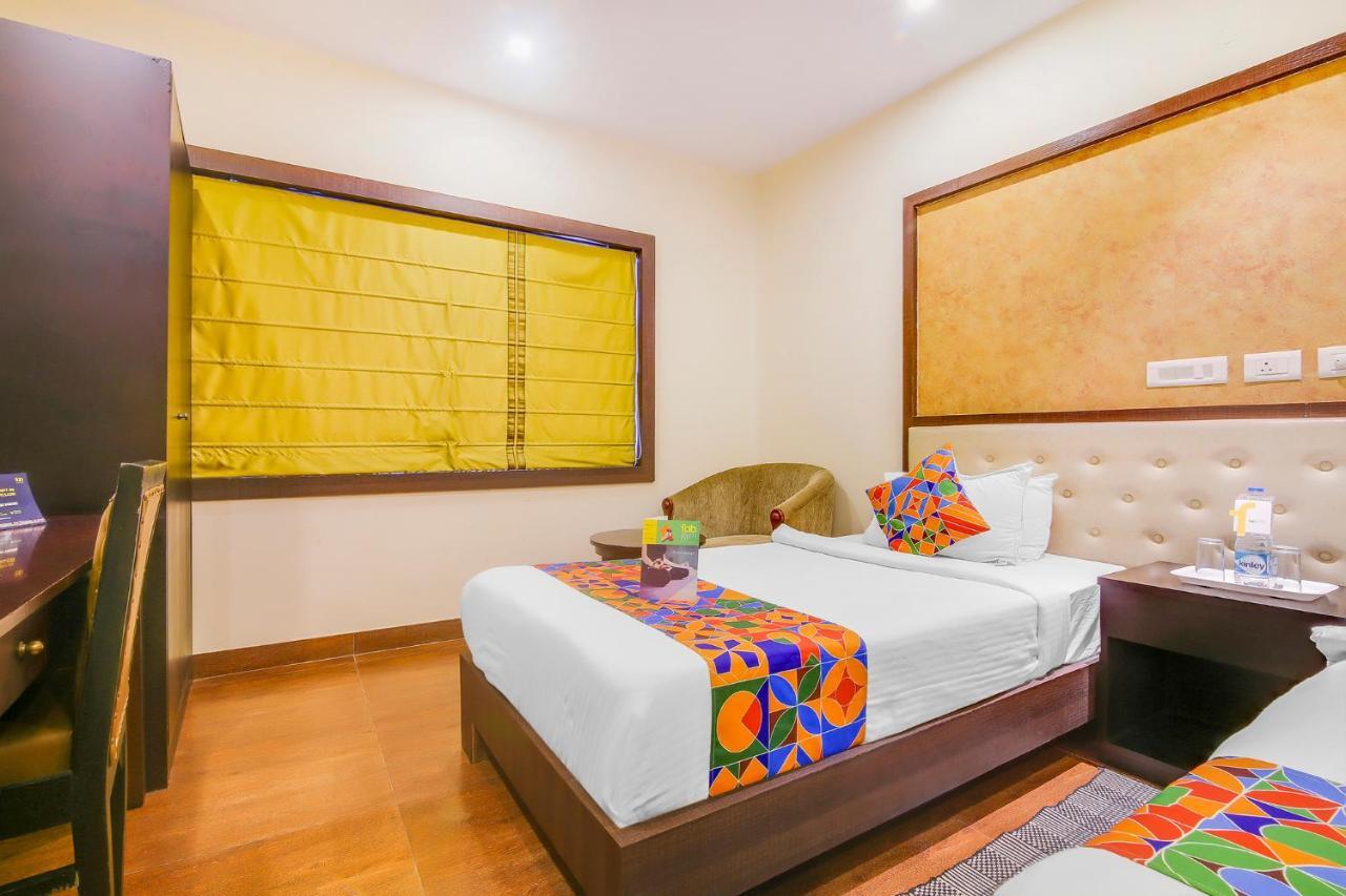 Fabhotel Golpark Calcutta Exteriör bild