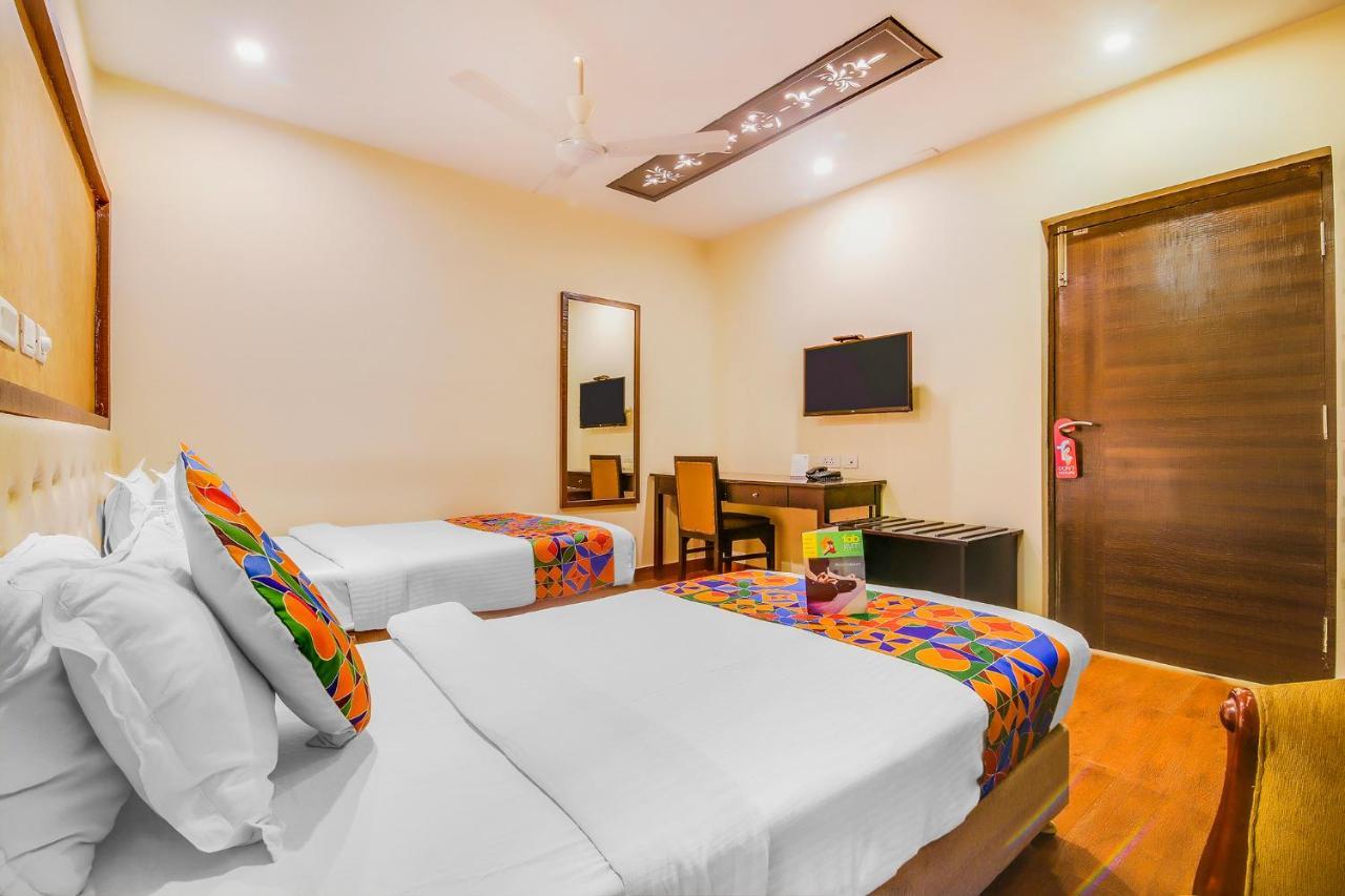 Fabhotel Golpark Calcutta Exteriör bild