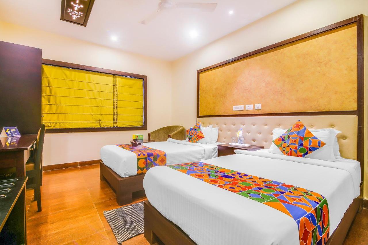 Fabhotel Golpark Calcutta Exteriör bild