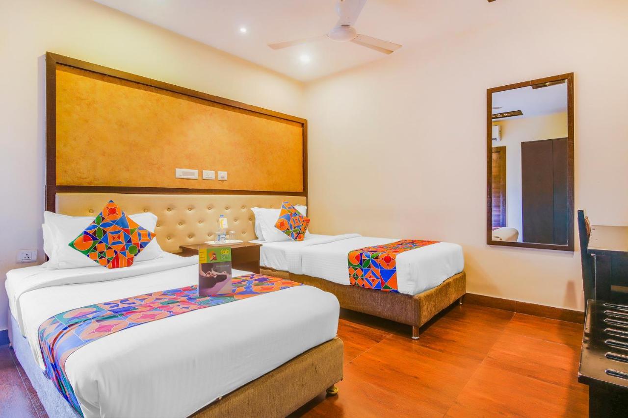 Fabhotel Golpark Calcutta Exteriör bild